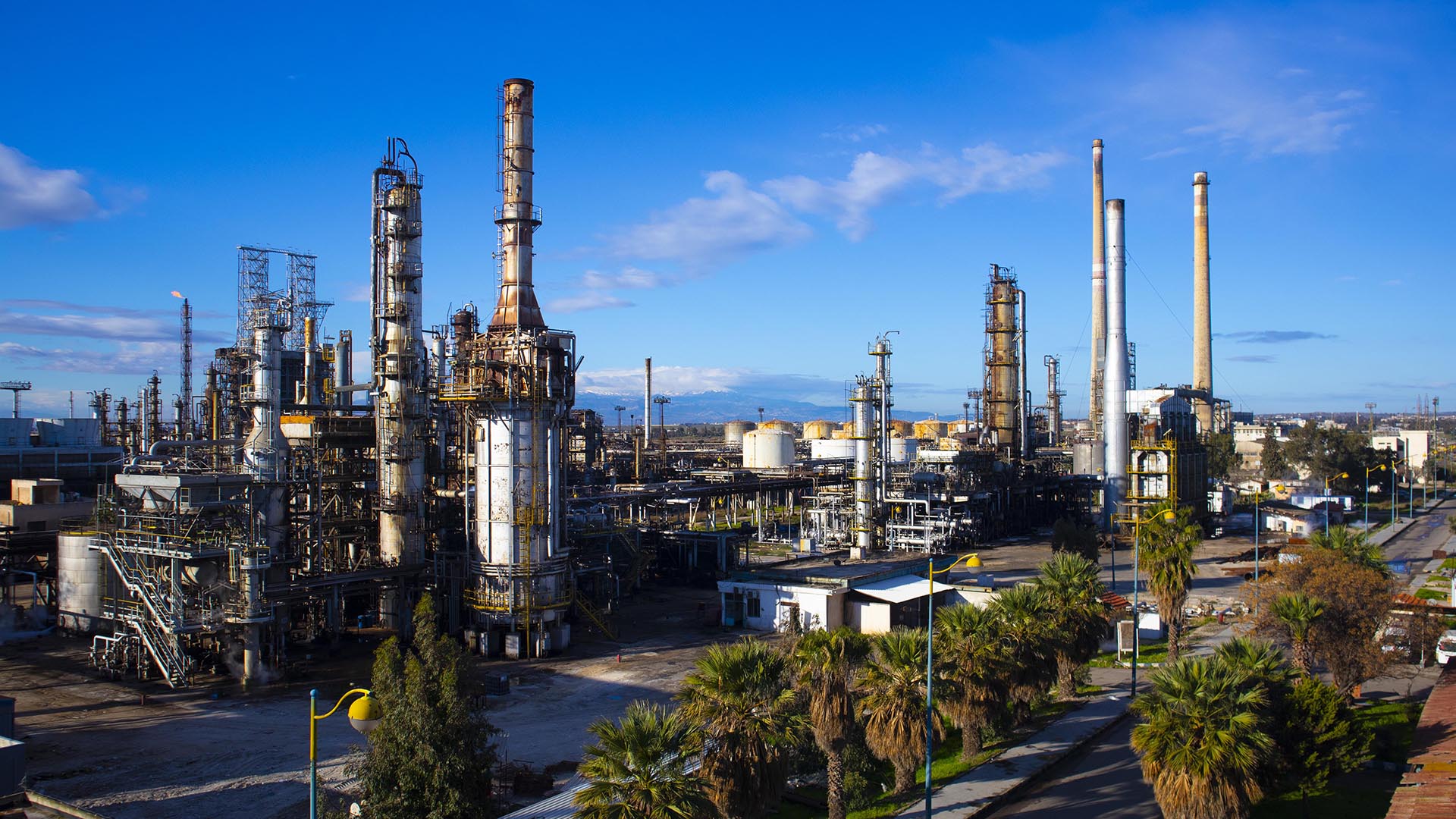 الخدمات اللوجستية